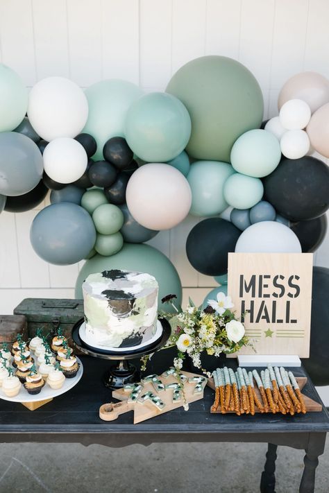 Grab Your Camo & Ammo - Court Turns 7 with a Nerf Gun Party! • Beijos Events Camo Baby Shower Ideas, Army Party Decorations, Army Themed Birthday, Camo Birthday Party, Army Birthday Parties, Birthday Teen, Baby Shower Camo, Mess Hall, Camo Party