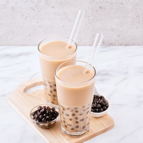 Tapioca Pearl, Glass With Straw, Bubble Tea Straws, Indian Chai, Bubble Tea Recipe, Tea Enthusiast, Black Tea Bags, Black Tea Leaves, Bubble Milk Tea