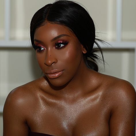 Jackie Aina on Instagram: “@fentybeauty Body Lava got me feeling like that last photo 🌋” Body Lava, Jackie Aina, Long Face Shapes, Step By Step Hairstyles, Youtube Makeup, Makeup For Teens, Long Faces, Easy Braids, Boho Hairstyles