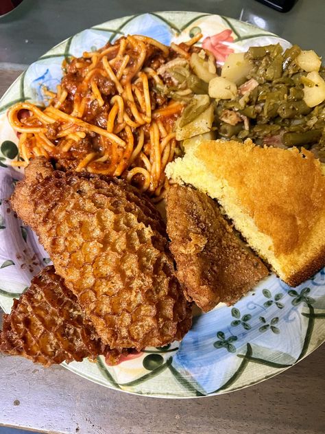 Fried Tripe, Green Beans With Potatoes, Buttery Cornbread, Smothered Green Beans, African American Food, Beef Tripe, Leah Remini, Green Beans And Potatoes, Fried Beef