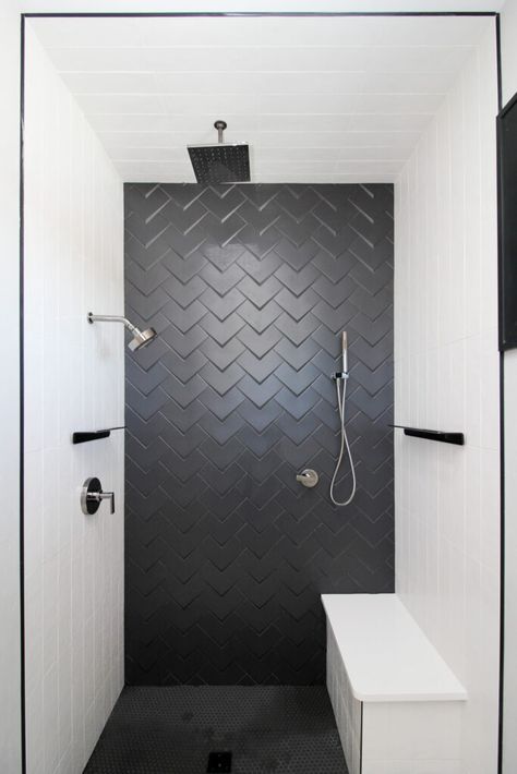 White tile shower with black 3-D tile accent wall and seat. Black Floor Tile Bathroom Ideas, Black Tile Bathroom Ideas, Modern Black Bathroom Design, Dark Shower Tile Ideas, Dark Luxury Bathroom, Black Tile Bathroom, Black Bathroom Tile, Black Shower Tile, All Black Bathroom