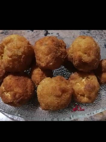 Crumbed Mushrooms Crumbed Mushrooms Recipe, Crumbed Mushrooms, Cheese And Bacon Rolls, Stuffed Mushroom Caps, Veggie Dishes, Mushroom Recipes, Yummy Sides, Diy Food, Diy Food Recipes