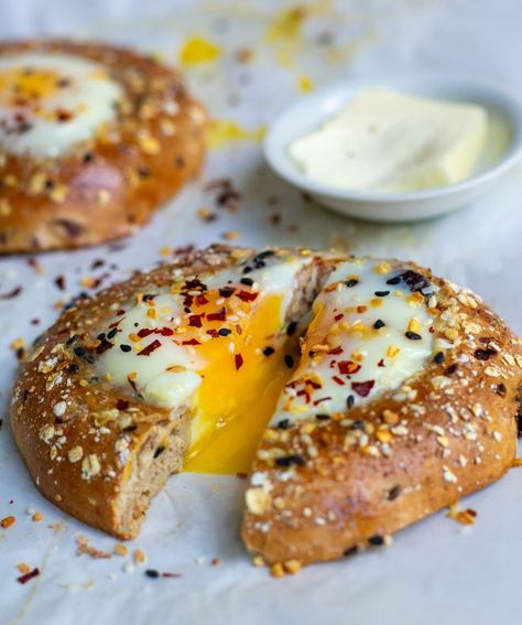 Egg in a Bagel Hole - Quick and easy Bagel And Egg Breakfast, Bagel Egg In A Hole, Sweet Potato Bread Pudding, Egg In A Hole, Gluten Free Bagels, Sweet Potato Bread, Homemade Bagels, Potato Bread, Egg Breakfast