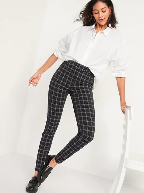 14 Stylish Old Navy Pants That Will Replace Your Denim Windowpane Pants Outfit, Checked Pants Outfit, Pixie Pants Outfit, Checkered Pants Outfit, Windowpane Pants, Professional Aesthetic, Black Chino Pants, Dress Pants Outfits, Checkered Trousers