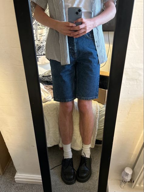 jorts summer shirt aesthetic doc martens 1461 Doc Martens With Jorts, Docs With Jorts, Doc Martens 1461 Outfit, Doc Martens Summer, Aesthetic Doc Martens, Doc Martens Outfit Summer, Diff Aesthetics, Doc Martens 1461, Doc Martens Outfit