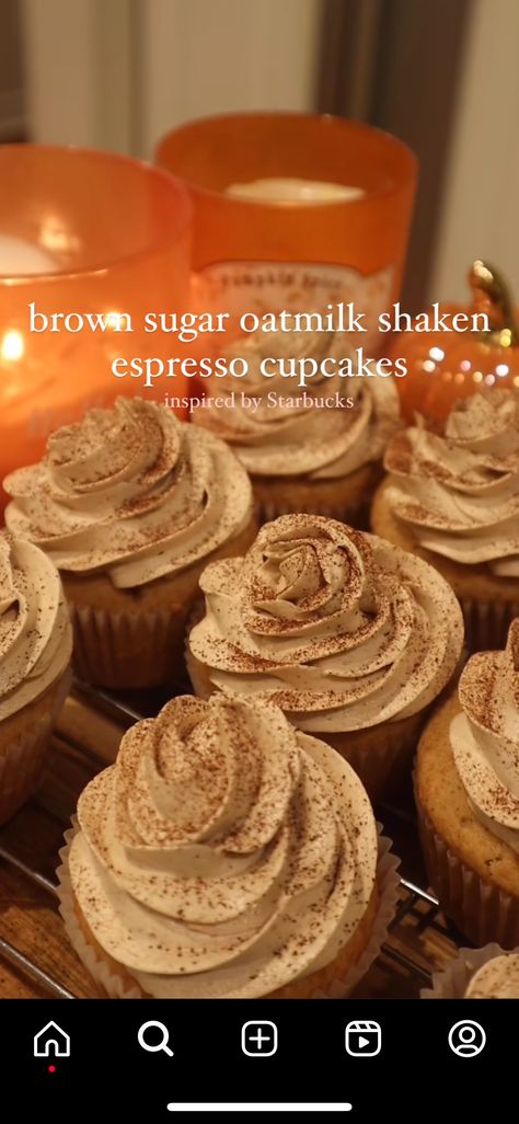 Fall Cupcakes Recipes, Oat Milk Shaken Espresso, Brown Sugar Oatmilk Shaken Espresso, Espresso Cupcakes, Shaken Espresso, Healthy Cupcakes, Fall Cupcakes, Fall Baking Recipes, Cupcakes Recipes