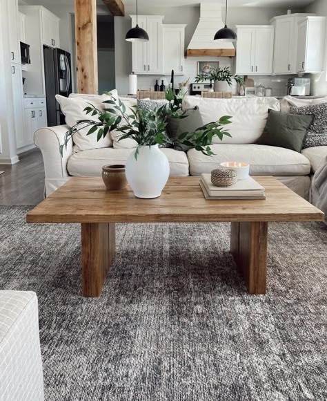 Simple Decorating Ideas, Coffee Table Decor Living Room, Simple Decorating, Coffee Table Dimensions, Table Decor Living Room, Living Room Decor Inspiration, Simple Coffee Table, Coffee Table Decor, Neutral Living Room