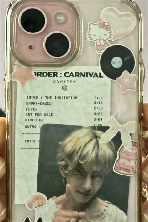 iPhone 15 Case Kpop Collage Phone Case, Phonecase Decor Idea, Photocard In Phone Case, Pc Phone Case Kpop, Samsung Case Ideas, K Pop Phone Case Ideas, Phone Case Decoration Stickers, Phone Case Stickers Kpop, Bts Phone Case Aesthetic