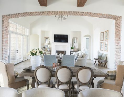 Brick Archway Kitchen to dining room Brick Arch A brick archway divides the kitchen area from the living room Kitchen Remodeling Ideas, Brick Archway, Interior Brick, French Interior Design, Brick Arch, French Style Homes, French Country Living Room, Arch Interior, Country Living Room