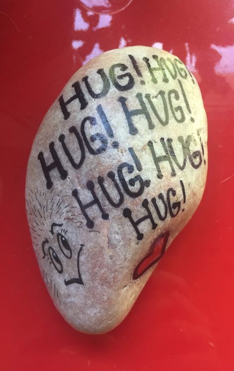 Pocket Hug Painted Rocks, Pocket Hugs, Painting Ideas Easy, Rock Painting Ideas, Pocket Hug, Painted Rocks Diy, Rock Painting Ideas Easy, Rock Painting Patterns, Kindness Rocks