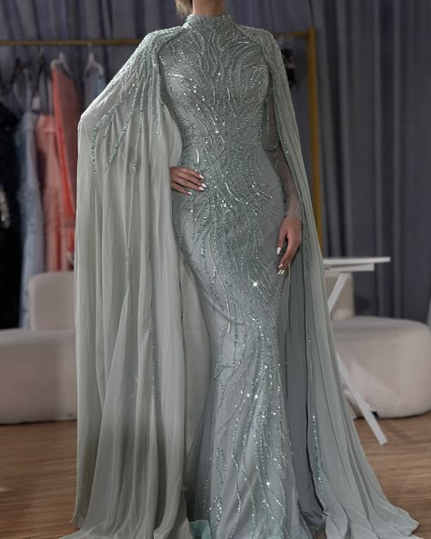 Engagement Long Sleeve Dresses, Engagement Dress Gown, Long Sleeve Evening Gowns Elegant, Modest Soiree Dresses, Hijabi Dresses Soiree, Gowns For Women Party, Look Medieval, Modest Elegant Dresses, Luxury Party Dress