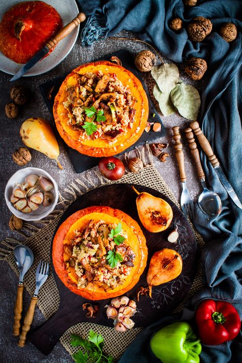 Roasted Hokkaido pumpkin stuffed with couscous and veggies – Food Photography & foodblog HOllaus Hokkaido Pumpkin, Lemon Wedge, Coriander Seeds, Marjoram, Vegetable Stock, Fresh Parsley, Couscous, Leeks, Tray Bakes