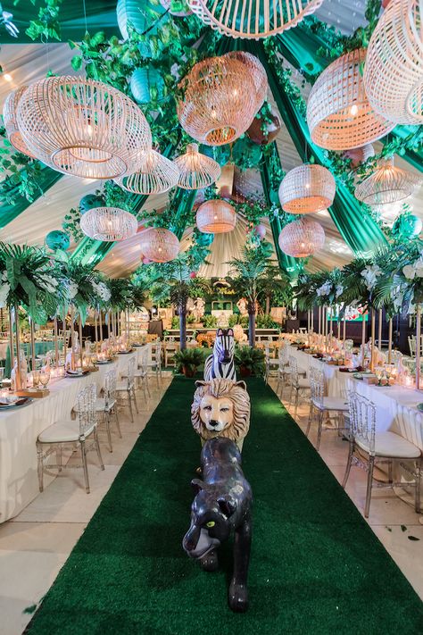 Alonzo’s Mickey & Minnie’s Jungle Adventure – 1st Birthday Classy Jungle Theme Party, Adventure 1st Birthday, Jungle Theme Party, Game Booth, Birthday Theme Decoration, Jungle Safari Birthday, Classy Baby Shower, Jungle Theme Parties, Jungle Birthday Party