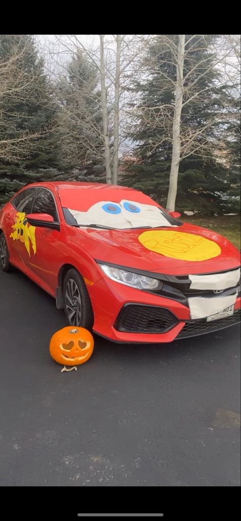 Lightning Mcqueen Trunk Or Treat, Trick Or Trunk Ideas For Trucks, Lighting Mac Queen, Trick Or Trunk Ideas, Trunk Ideas, Trunk Or Treat Ideas, Treat Ideas, Trunk Or Treat, Lightning Mcqueen