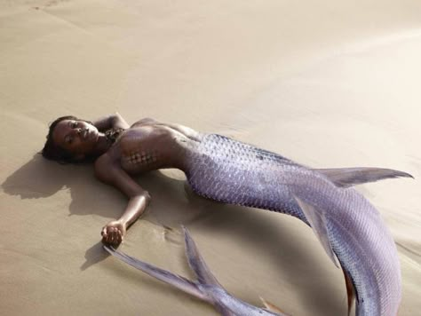 No Ordinary Girl, Mermaid Photography, Siren Mermaid, Mermaid Aesthetic, Black Mermaid, Mermaids And Mermen, Mermaid Life, Sea Witch, Beautiful Mermaids