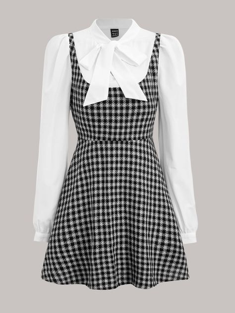 Checker Outfit, Checkered Dress Outfit, Black And White Checkered Dress, Outfit Outer, Checkered Outfit, Black Dress Outfit, Outfit Modest, Dress Korea, Simple Style Outfits