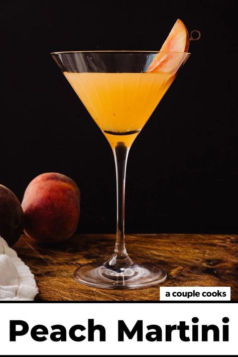 Mango Martini Recipe, Peach Snapps Drinks Recipes, Peach Cosmo, Peach Vodka Cocktails, Peach Syrup Cocktail, Fruity Martini Recipes, Summer Martini Recipes, Peach Schnapps Cocktails, Peach Cosmopolitan Recipe