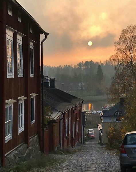 Forks Town Aesthetic, Old American Town Aesthetic, Appalachian Town Aesthetic, Porvoo Finland Old Town, Poor Town Aesthetic, Old Small Town Aesthetic, Sleepy Town Aesthetic, Mid Atlantic Aesthetic, Lake Town Aesthetic