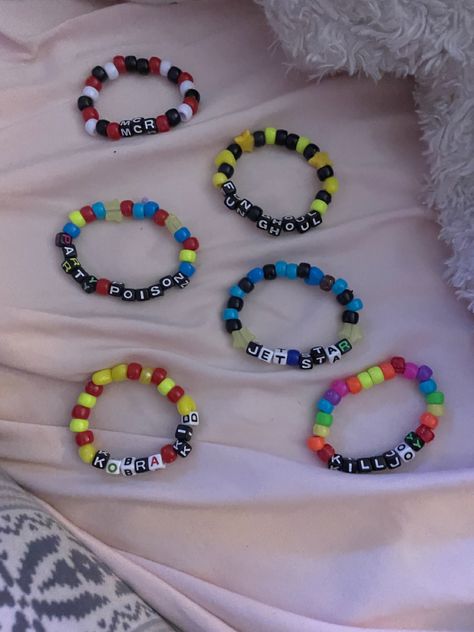 Mcr Friendship Bracelets, Mcr Kandi Bracelets, Mcr Jewelry, Mcr Bracelet Ideas, My Chemical Romance Bracelet, Kandi Bracelets Ideas Singles, Band Kandi, Mcr Bracelet, Mcr Kandi