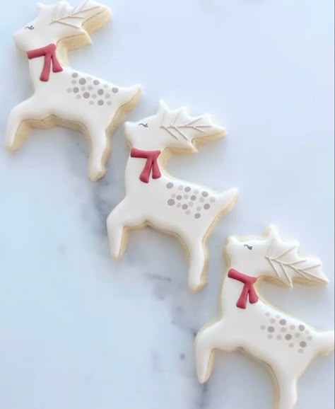 Christmas Deer Cookies Decorated, Deer Sugar Cookies Decorated, Deer Decorated Cookies, Decorated Reindeer Cookies, Reindeer Sugar Cookies Decorated, Deer Cookies Decorated, Reindeer Cookies Decorated, Reindeer Sugar Cookies, Deer Cookies