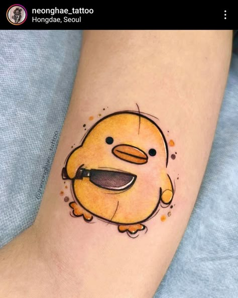 Yellow Duck Tattoo, Duck Knife Tattoo, Rubber Duckie Tattoo, Yellow Tattoo Ideas, Funny Duck Tattoo, Duck With Knife Tattoo, Matching Duck Tattoo, Baby Duck Tattoo, Little Chicken Tattoo