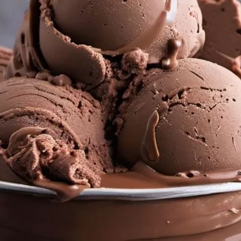 Chocolate Custard Ice Cream Recipe - Ice Cream DIY | Ice Cream Recipes From Scratch Chocolate Frozen Custard, Homemade Frozen Custard Recipes, Chocolate Custard Ice Cream Recipe, Frozen Custard Recipes, Custard Ice Cream Recipe, Mexican Fried Ice Cream, Ice Cream Diy, Chocolate Calories, Milkshake Recipe Easy