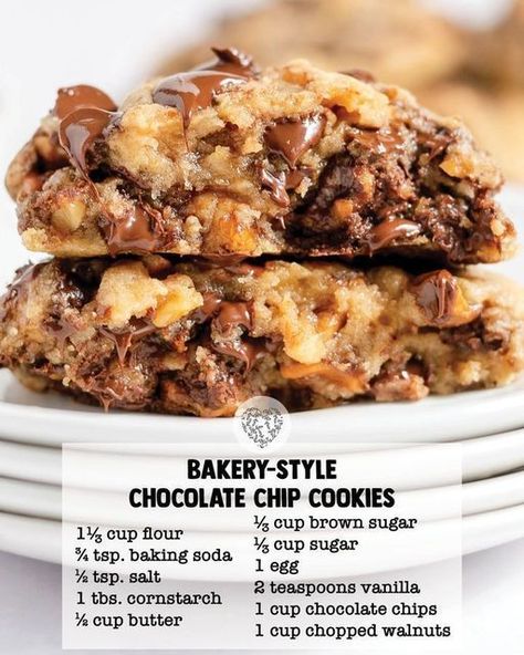 Cooking with Karli Thick Chocolate Chip Cookies, Bakery Style Chocolate Chip Cookies, Tollhouse Cookie Recipe, Cooking With Karli, Best Holiday Cookies, Shugary Sweets, Chocolate Chip Cookies Ingredients, Smart School, I Am Baker