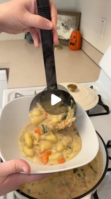 Hayleigh Luttmers on Instagram: "Chicken & Gnocchi Soup Recipe 

Add 2 tablespoons of olive oil to your pot, I used my Dutch oven. Add in 1 chicken breast cut in half, seasoned with: garlic powder, onion powder, salt, pepper, & thyme. Cook on both sides until nice and golden brown & cooked all the way through. Remove from the pot, shred & set aside. Add in 1 chopped onion, 3 chopped carrots, & 2 chopped stalks of celery. Add in 4 tablespoons of butter. Sauté veggies down for a few mins until nice and soft. Add 2-3 cloves of minced garlic, cook that for 1 min. Add in 1/4 cup flour & mixed together- cook for about 2 mins. Add in 4 cups of chicken broth & 2 cups of half & half. Add your shredded chicken back into the pot. Add in a handful of chopped spinach & season to your taste. I used garl Chicken Breast Soup Recipes, Gnocchi Soup Recipes, Chicken Gnocchi Soup Recipe, Gnocchi Recipes Soup, Crockpot Chicken And Dumplings, Chicken Gnocchi, Chicken Gnocchi Soup, Gnocchi Soup, Chicken Breast Seasoning