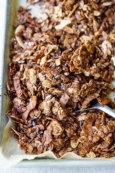 A polyphenol-rich Chocolate Granola recipe made w/ cacao nibs, cacao powder, GF oats, Ceylon cinnamon, maple syrup & olive oil. Vegan & easy. Cocoa Granola Recipe, Vegan Chocolate Granola, Grain Free Granola Recipe, Dark Chocolate Granola, Cacao Powder Recipe, Cacao Nibs Recipes, Chocolate Granola Recipe, Healthier Breakfast, Homemade Granola Healthy