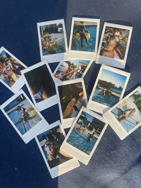 #friends #summer #polaroid #pool Lights In The Backyard, Spring Break Pool Party, Pool Party With Friends, Polaroid Summer, Summer Polaroid, Teenage Summer, Bucket List Book, Best Summer Ever, Instax Photos