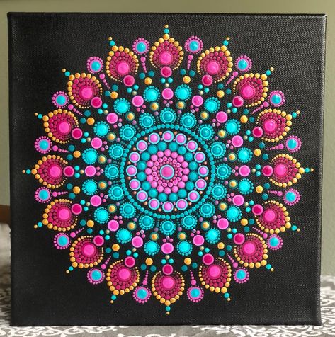 Dot Painting On Square Canvas, Dot Mandala On Square Canvas, Shades Of Magenta, Hippie Sun, Dotting Art, Small Art Studio, Dot Mandalas, Mandala Painted Rocks, Mandala Rock Art