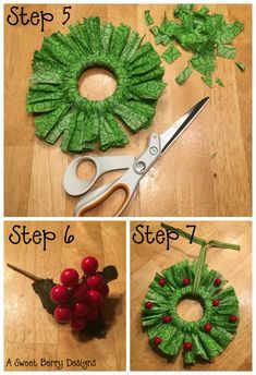 How To Make Rag Wreath, Crafts With Curtain Rings, Mason Jar Lid Wreath, Mason Jar Wreath, Mason Jar Lid Crafts Diy, Canning Jar Lids Christmas Ornaments, Canning Lid Flowers, Canning Lid Ornaments, Mason Jar Lid Flowers