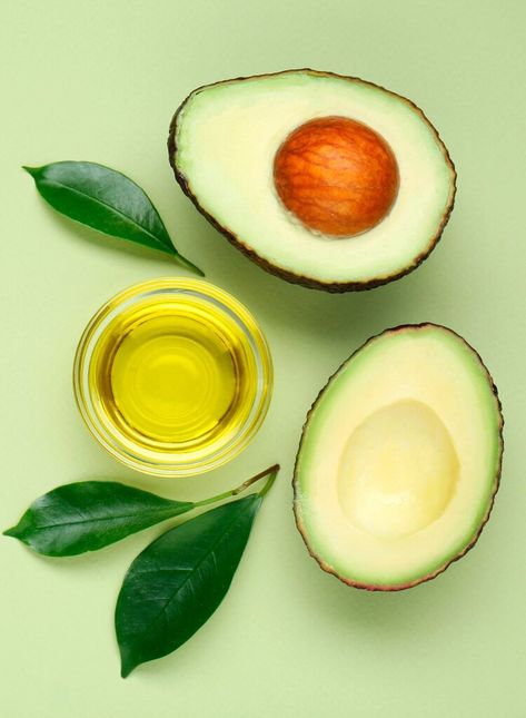 How Avocado Oil Compares to Coconut Oil, Plus Why Avocado Oil Belongs in Your Skincare Routine — EatingWell Avocado Skincare, Avocado Leaves, Ingredients Photography, Coconut Oil Face Mask, Beauty Tiktok, Diy Coconut Oil, Best Nature, Draw Ideas, Concept Ideas