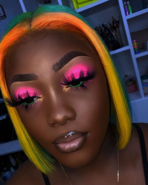 Pink And Yellow Makeup, Learning Makeup, Dark Skin Makeup Tutorial, 2022 Makeup, Color Lashes, Under Eye Makeup, Brown Girls Makeup, Yellow Makeup, Girl Products