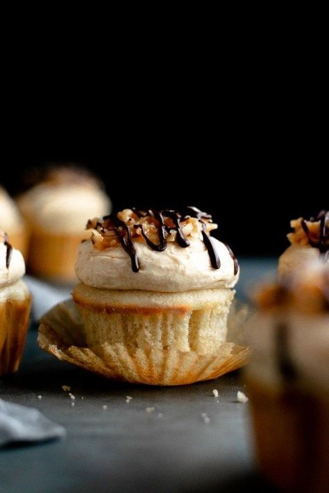 Samoa Cupcakes, Fluffy Vanilla Cupcakes, Chocolate Caramel Cupcakes, Salted Caramel Buttercream, Caramel Cupcakes, Caramel Buttercream, Homemade Caramel Sauce, Caramel Frosting, Coconut Caramel