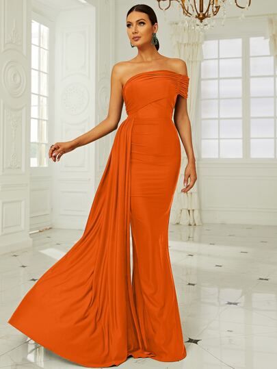 Missord One Shoulder Side Draped Formal Dress | SHEIN USA Prom Dress Pattern, Orange Gown, Lace Sweetheart Wedding Dress, Silver Evening Dress, Green Drapes, Emerald Green Dress, Emerald Green Dresses, Party Dress Sale, Gold Sequin Dress