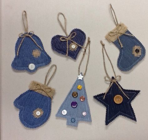 Denim Ornaments  I made these with leftovers from other projects. You will need: denim, batting, buttons, jute, & burlap. Denim Ornaments, Denim Christmas, Blue Jeans Crafts, Jean Crafts, Denim Crafts, Christmas Ornament Crafts, Christmas Sewing, Handmade Christmas Ornaments, Ornament Crafts