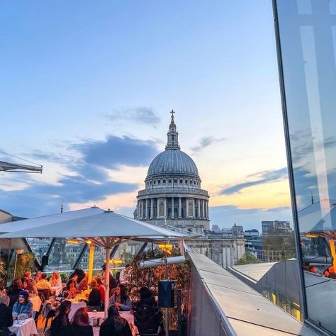 Madison London’s Instagram photo: “Who is ready to celebrate the weekend with us on our rooftop! Dining and drinks tables available tomorrow - check our website for…” London Rooftops, Bars In London, Rooftop Dining, Best Rooftop Bars, Rooftop Bars, London Bars, Drink Table, Rooftop Bar, Cloud Gate