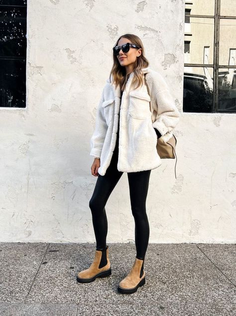 girl posing in front of building White Sherpa Jacket Outfit, Brown Chelsea Boots Outfit, Chelsea Boots With Jeans, Chelsea Boot Outfits Women, Chelsea Boots Outfits, Sherpa Jacket Outfit, White Sherpa Jacket, Shacket Outfit, Chelsea Boots Outfit