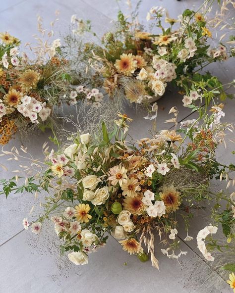 September Blooming Flowers, Whimsical Garden Wedding Florals, Late September Wedding Flowers, September Floral Arrangements, September Wedding Florals, September Florals, October Florals, Fall Floral Arrangements Wedding, Wedding Table Centerpieces Flowers