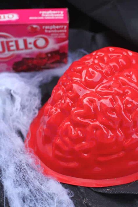 Brain Jello Mold, Brain Jello, Jello Brain, Brain Mold, Halloween Jello, Jello Jigglers, Jello Mold Recipes, Creepy Halloween Food, Weekly Themes