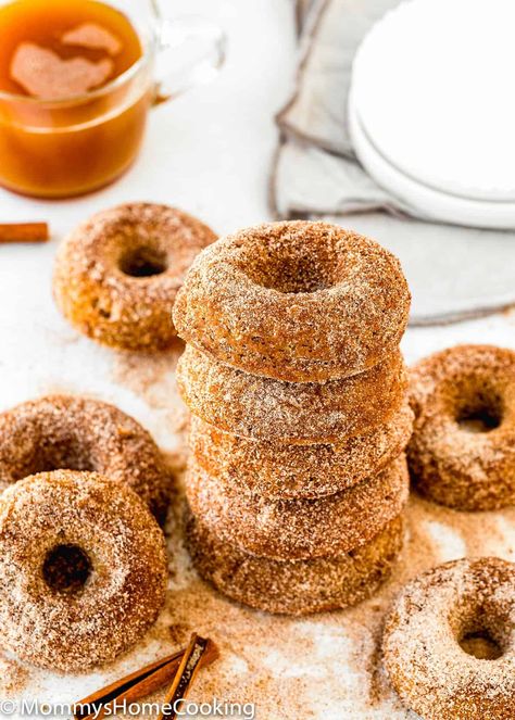 Vegan Apple Cider Donut Recipe, Donut Recipe Without Eggs, Egg Free Donuts, Egg Free Dessert Recipes, Mini Donut Recipes, Cider Donuts Recipe, Apple Cider Donuts Recipe, Donut Baking Pan, Apple Cider Donuts Baked