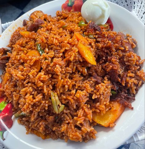 Ghana Jollof, Ghanaian Recipes, Ghana Culture, Ghana Food, Ghanaian Food, Fruit Ideas, Rice Food, Culture Day, Food Board