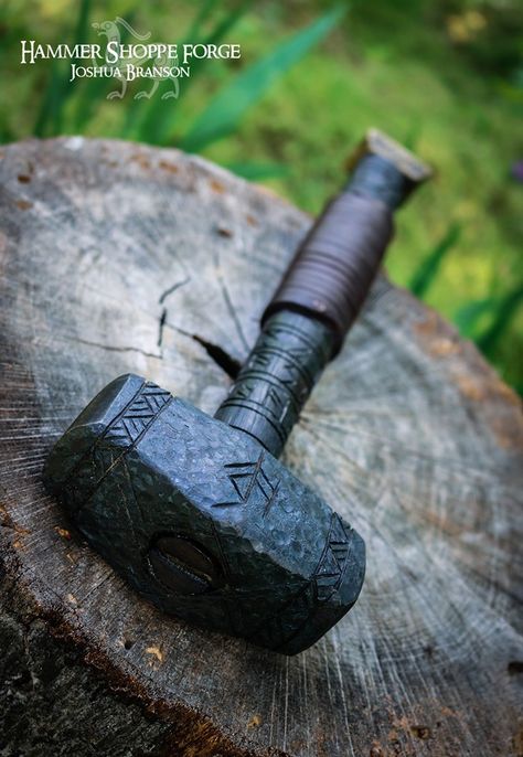 Escudo Viking, Blacksmith Hammer, Armadura Cosplay, Art Viking, Viking Life, Blacksmith Tools, Blacksmith Projects, La Forge, Viking Art