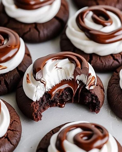 Double Chocolate Marshmallow Cookies, Marshmallow Cookie Recipes, Optimal Recipes, Easy Cream Pie, Chocolate Chip Marshmallow Cookies, Chocolate Marshmallow Cookies, Chicken Cake, Marshmallow Cookies, Chocolate Marshmallow