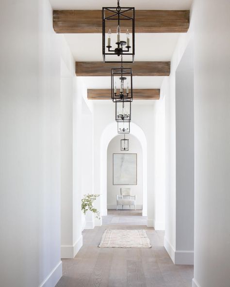 Hallway Light Fixtures, Hallway Designs, Hallway Design, Casas Coloniales, Entry Hallway, Hallway Lighting, Wooden Beams, Entry Hall, Wood Beams