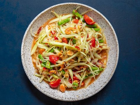 Som Tam Thai (Central Thai-Style Green Papaya Salad) Recipe Thai Papaya Salad Recipe, Green Papaya Salad Recipe, Papaya Salad Recipe, Som Tum, Sweet Dressing, Green Papaya Salad, Kecap Manis, Thai Salads, Resep Salad