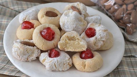 Biscuits siciliens aux amandes – recette facile et gourmande - Ma Pâtisserie Lemon Ricotta Cookies, Italian Almond Cookies, Lemon Chicken Pasta, Almond Meal Cookies, Creamy Lemon Chicken, Cookie Spread, Buttery Biscuits, Biscuit Cake, Almond Flavor