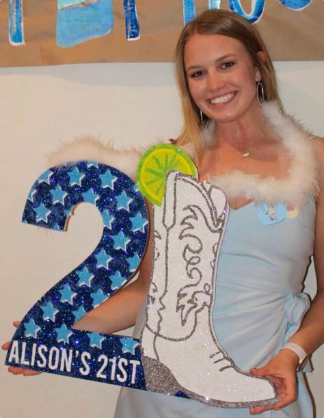 Turquoise 21st Birthday Ideas, 21st Birthday Ideas Country, 21 Signs Birthday, 21 Necklace Sign, 21st Birthday Necklace Sign, 21 Birthday Sign Around Neck, Sign Night 21st Birthday Themes, Nashville 21st Birthday Ideas, Country 21st Birthday Ideas