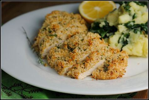 Mustard-Herb Panko Crusted Chicken Breasts. Healthy Dinner for 2. Each serving is 279 calories. This is incredibly easy, low in fat, and filling! Panko Crusted Chicken Breast, Panko Crusted Chicken, Crusted Chicken Breast, Low Card, Mustard Chicken, Special Diet, Carb Dinner, Crusted Chicken, Chicken Main Dishes